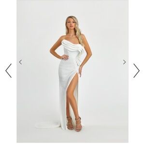 Nicole Bakti style 7038